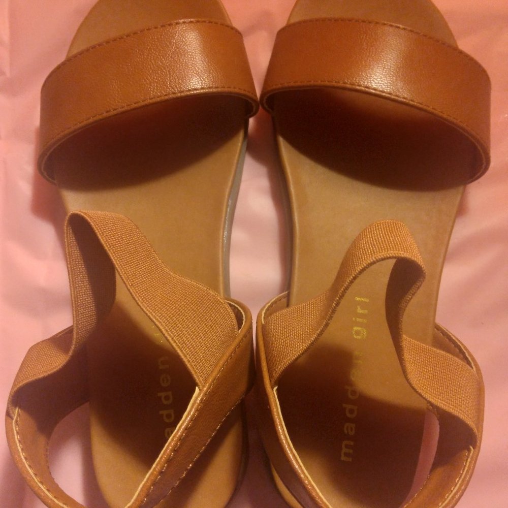 Girl Sandals Size 1 by Madden Girl